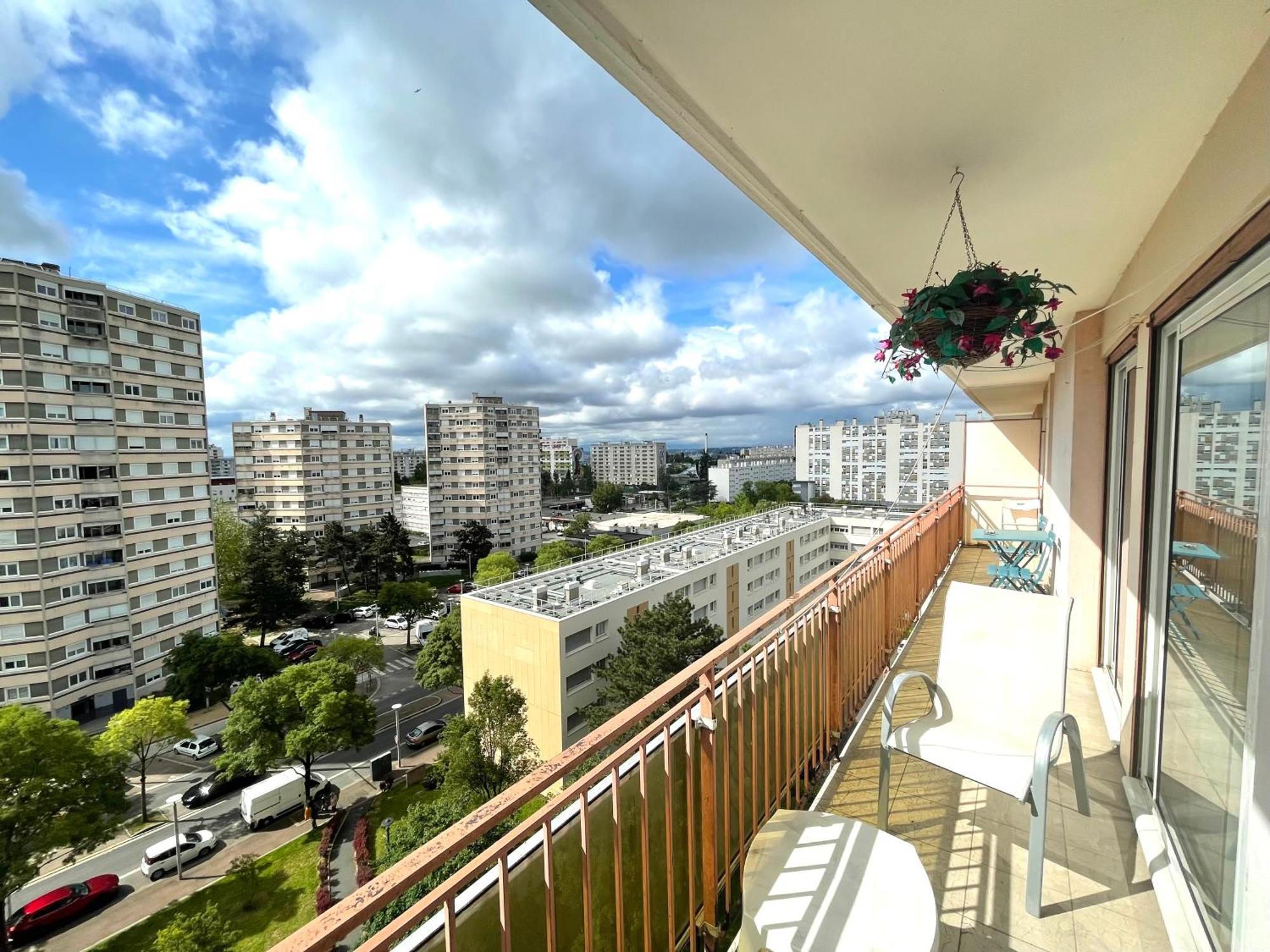 Chambre Privee En Colocation Dans Un Appartement Au Centre De Rillieux La Pape Kültér fotó